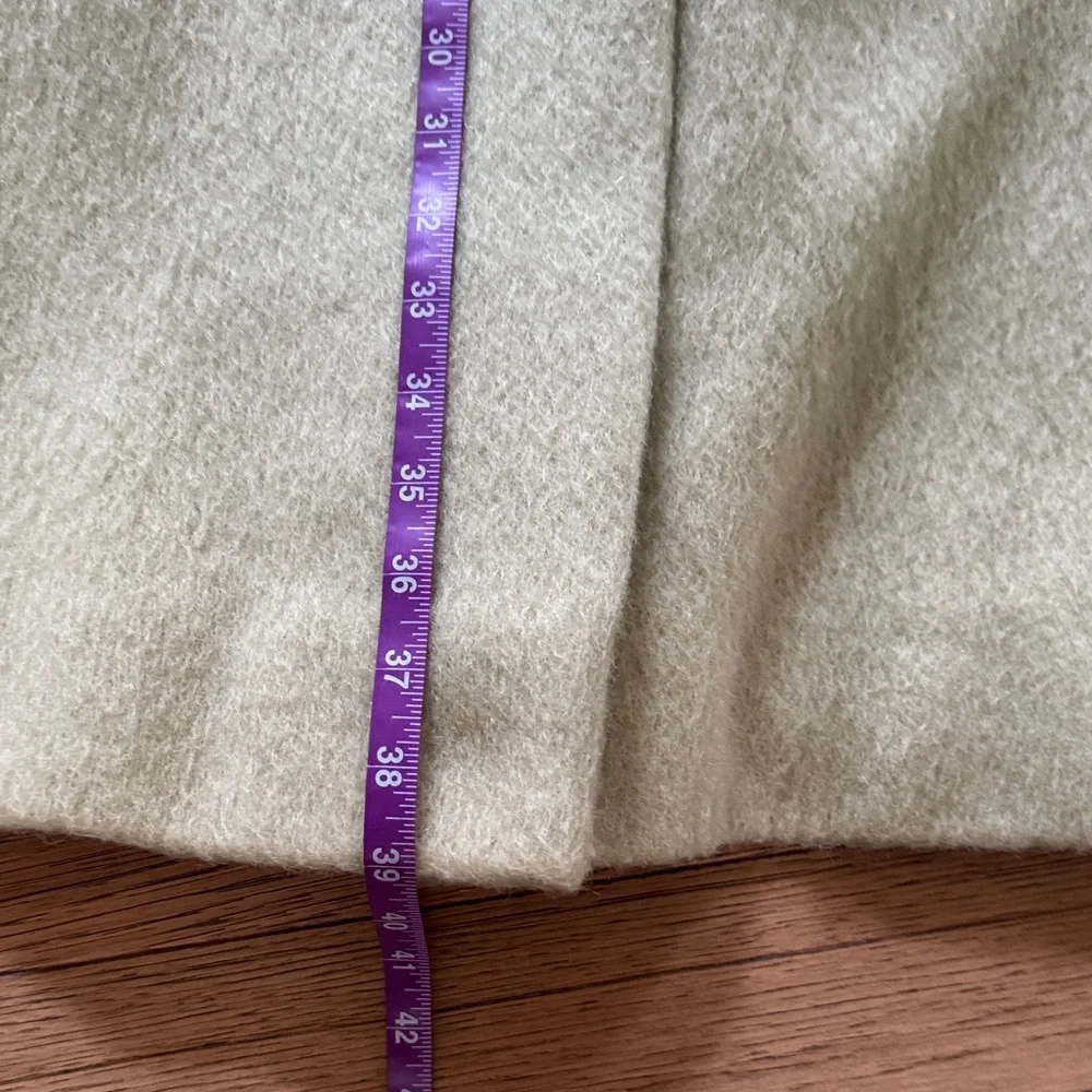 VINTAGE Tailor Made Wool Coat with Fur Collar😊 - Picture 15 of 16